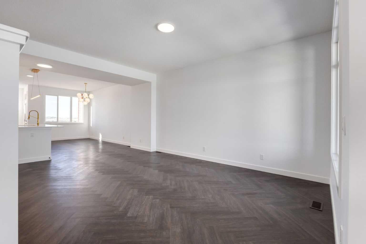 401 Clydesdale Avenue — photo 4