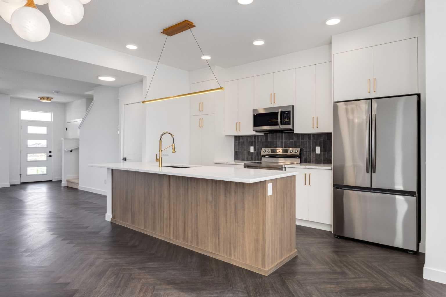 401 Clydesdale Avenue — photo 5