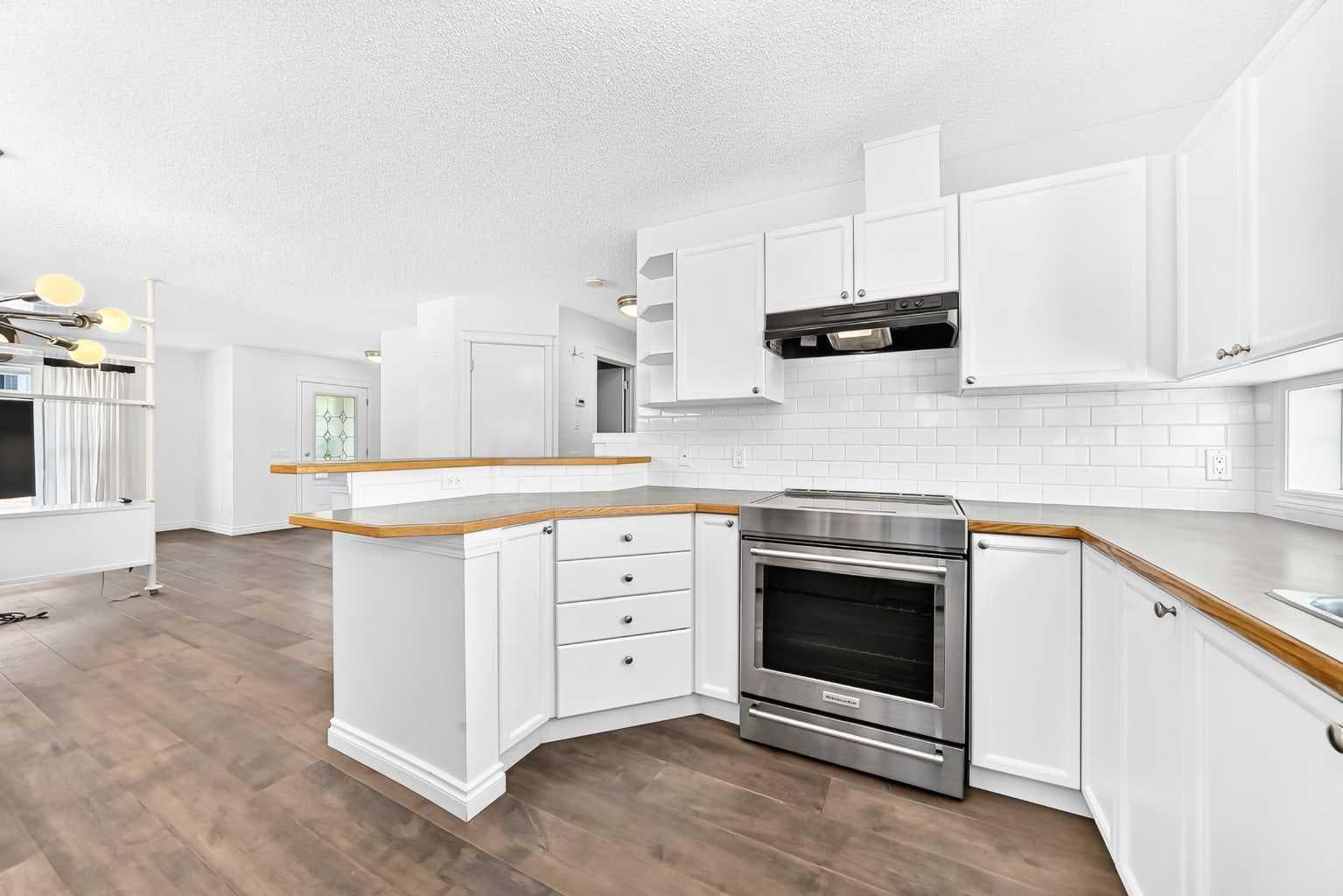 708 Tuscany Drive NW — photo 4