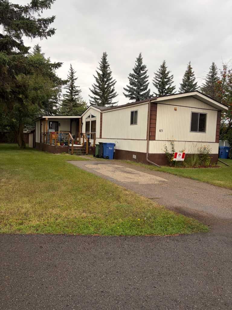 65 Parkside Drive — photo 1