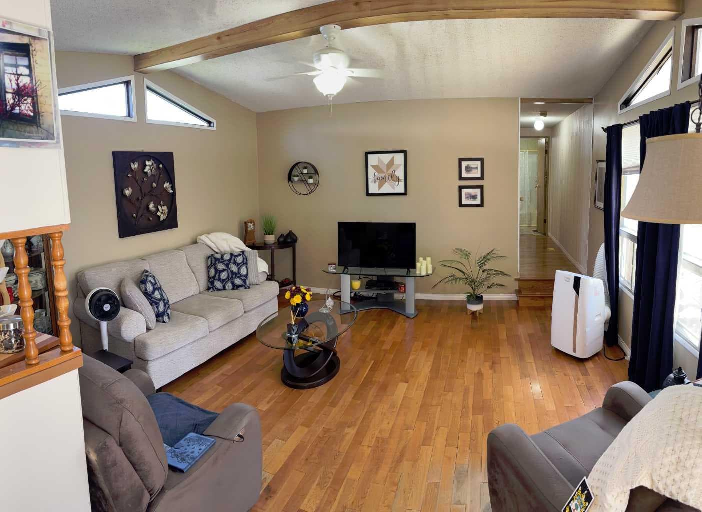 65 Parkside Drive — photo 3
