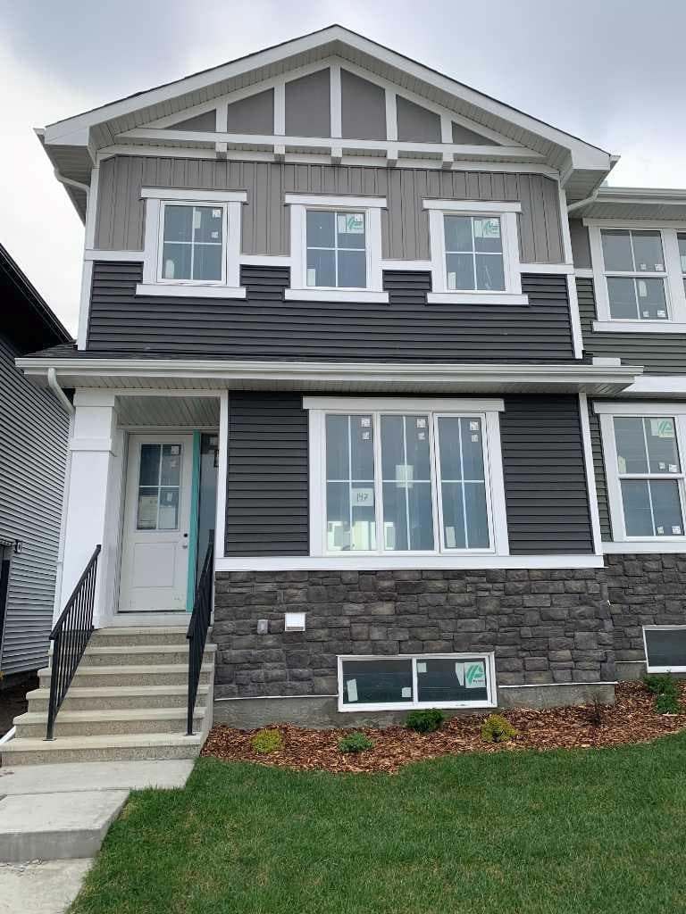 147 Ambleridge Street NW — photo 1