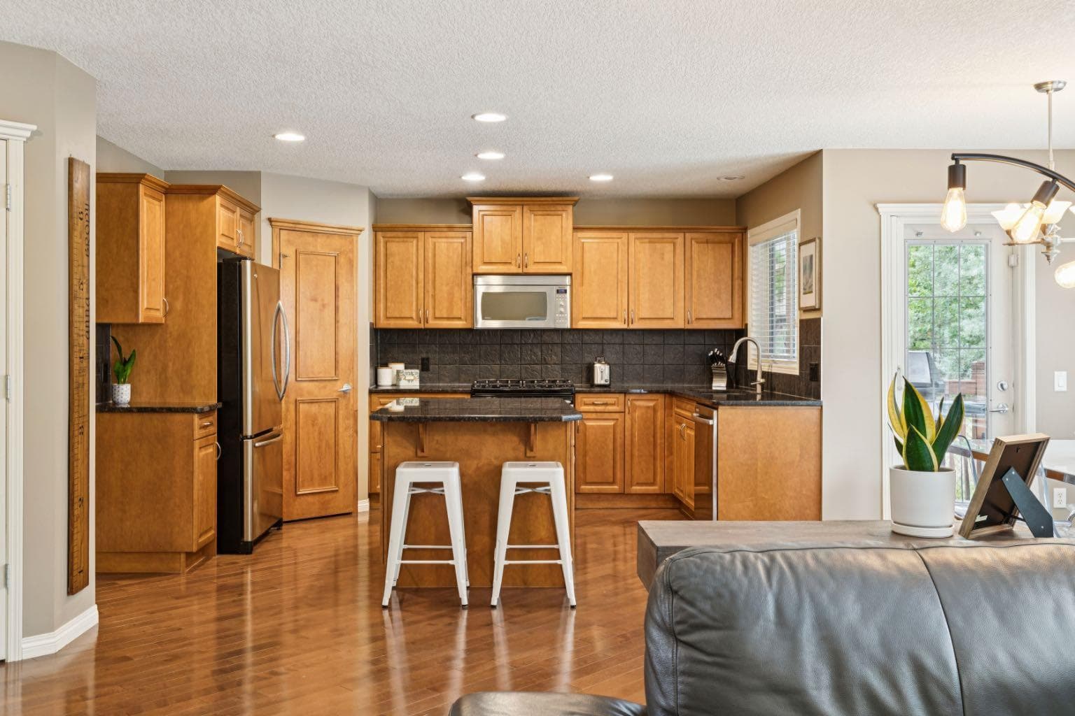 51 Sienna Park Crescent SW — photo 4