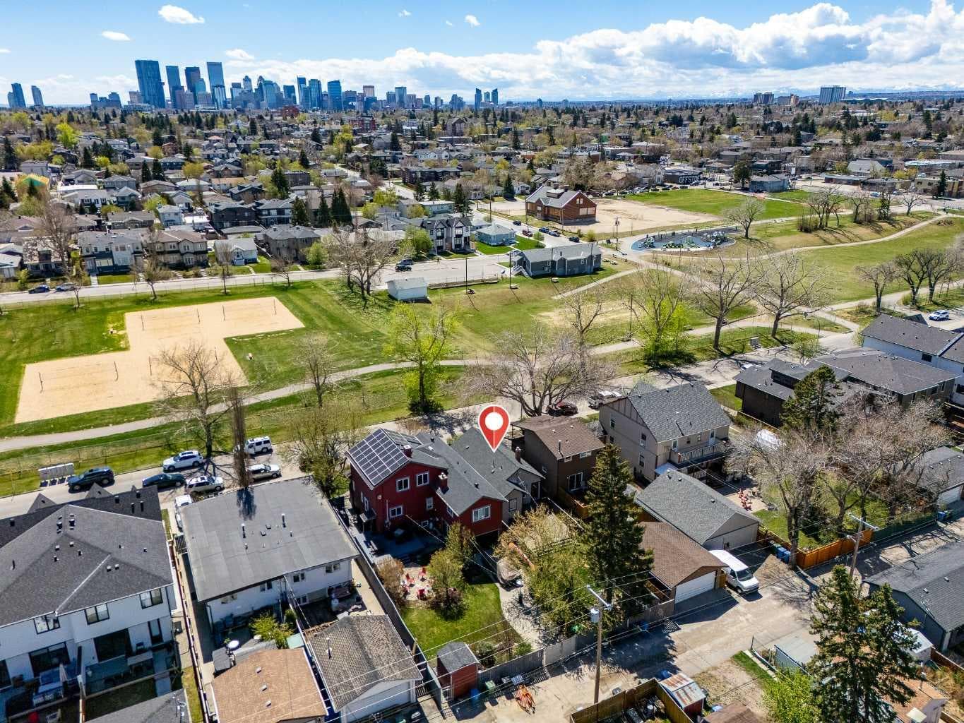 224 30 Avenue NE — photo 4