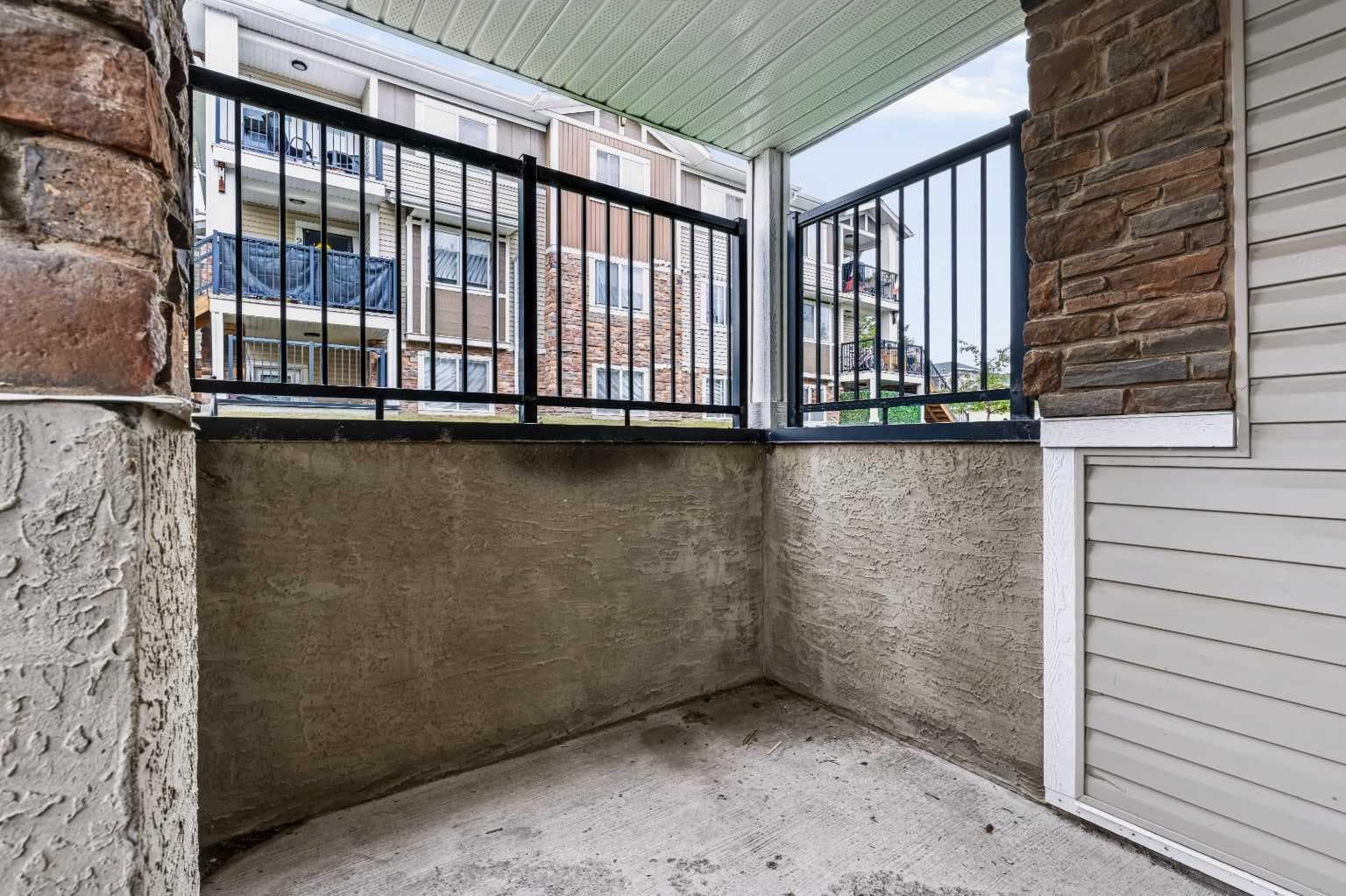 210, 300 Marina Drive — photo 4