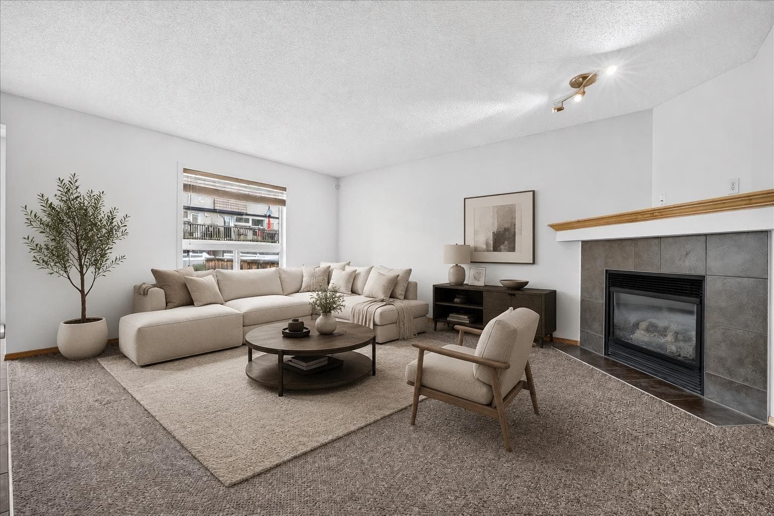 177 Royal Birch Terrace NW — photo 3