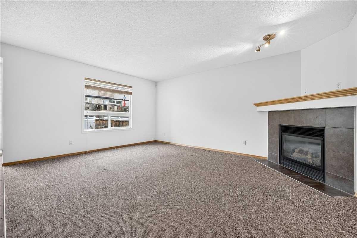 177 Royal Birch Terrace NW — photo 4