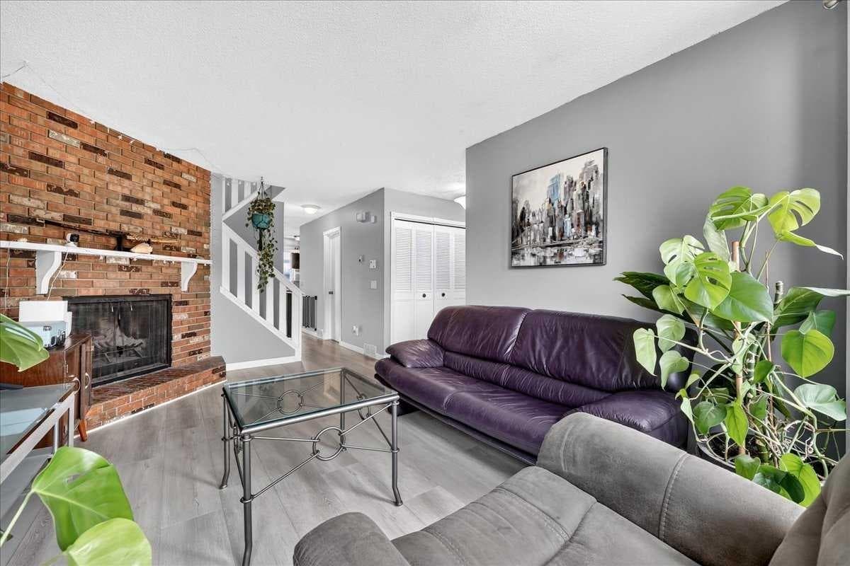 672 Whiteridge Way NE — photo 4
