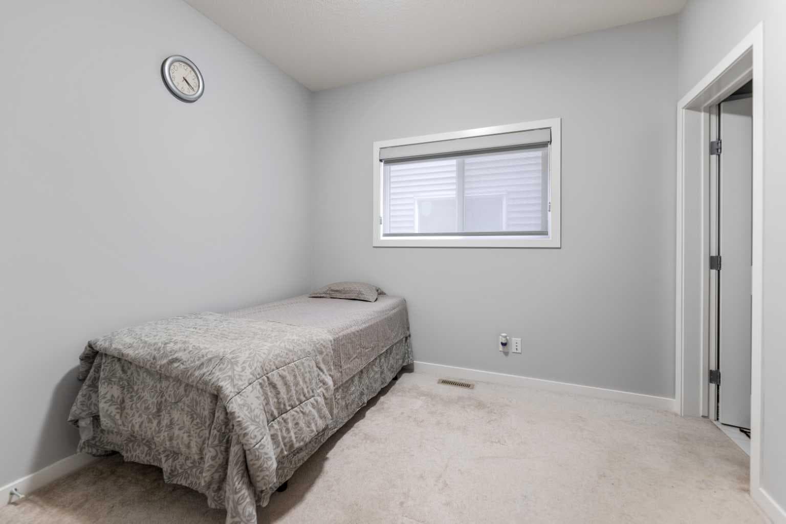 188 Savanna Grove NE — photo 2