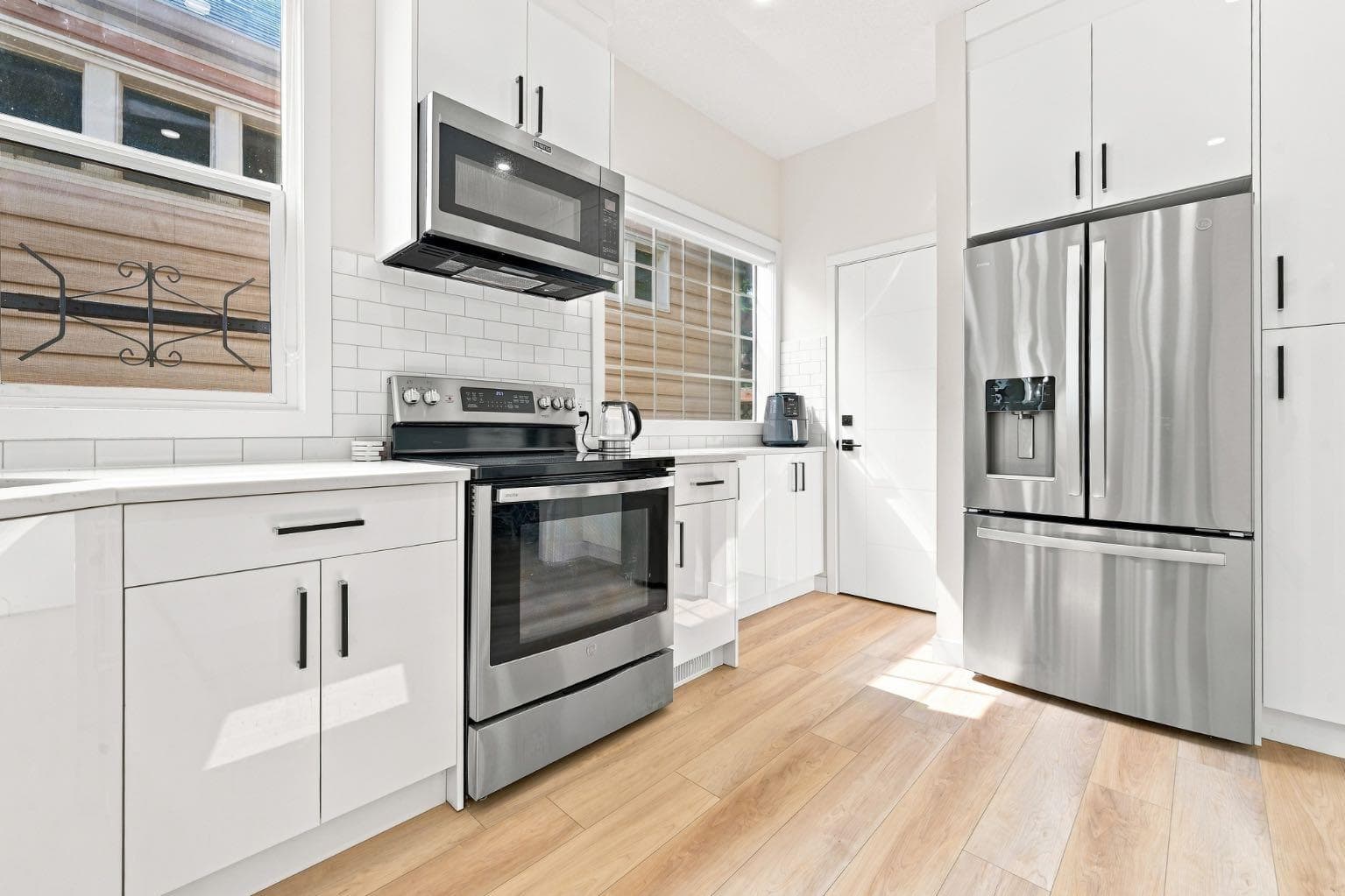 1012 1 Avenue NW — photo 3