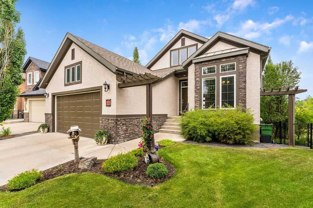 22 Tuscany Estates Crescent NW — photo 4