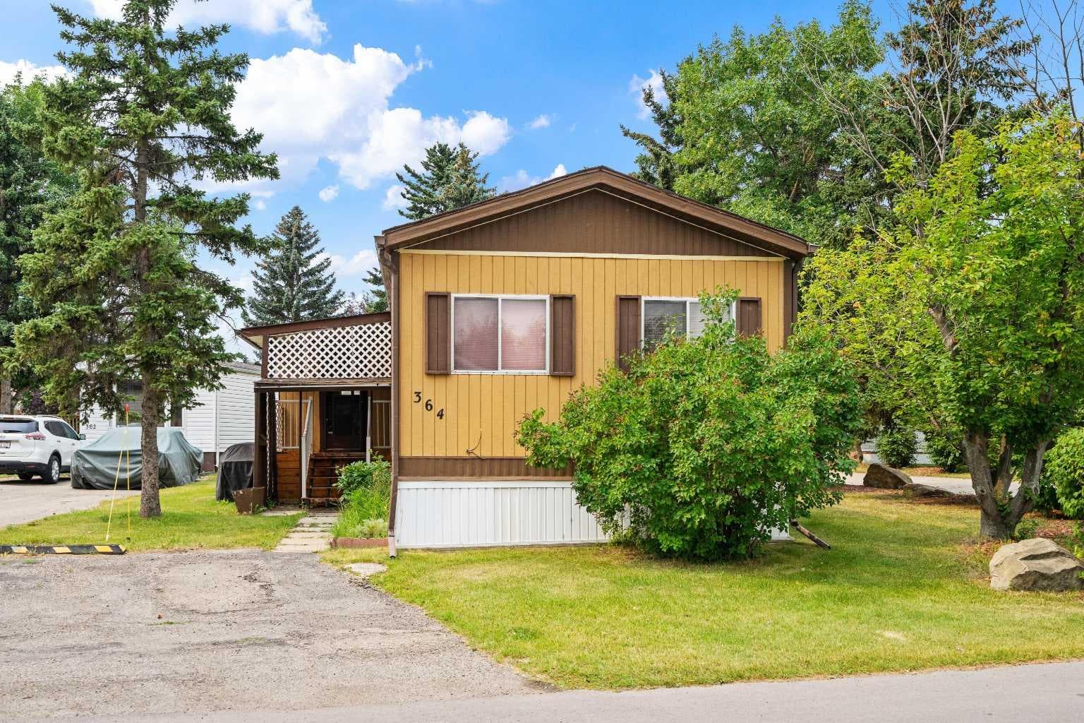364 Burroughs Circle NE — photo 1