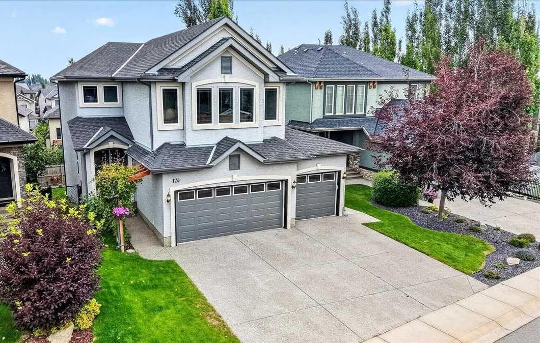 174 Cranridge Terrace SE — photo 1
