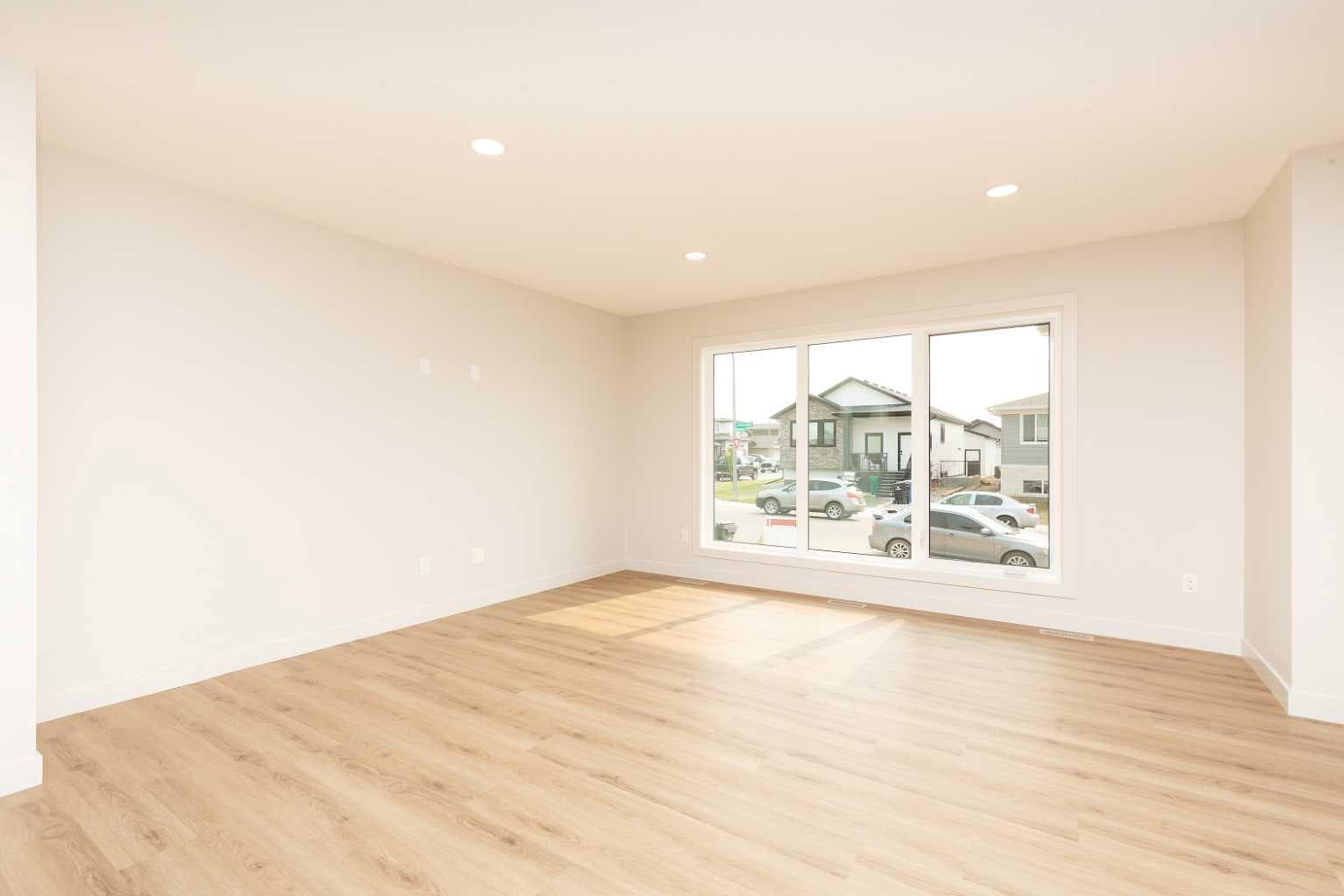 773 Riverhills Landing W — photo 4