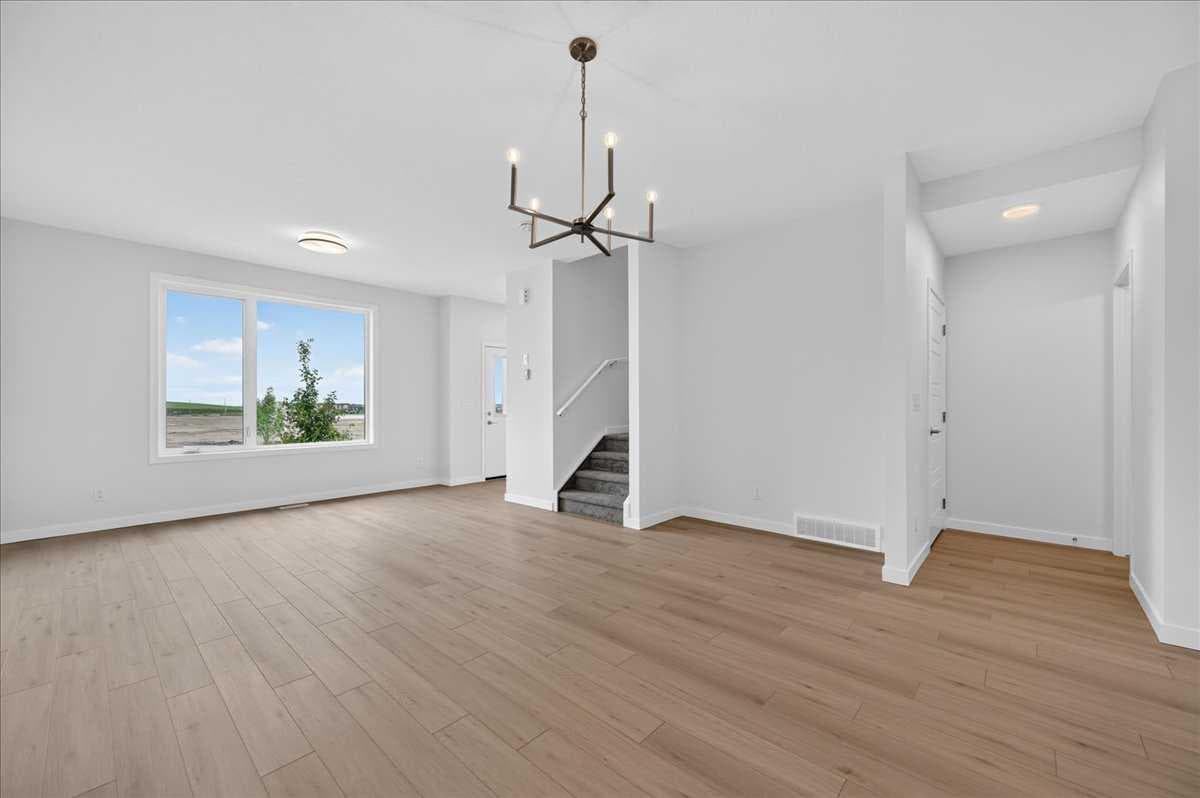 2085 Vantage Way SW — photo 3