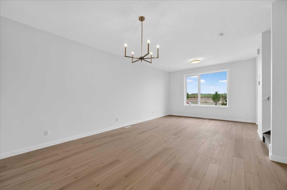2085 Vantage Way SW — photo 5