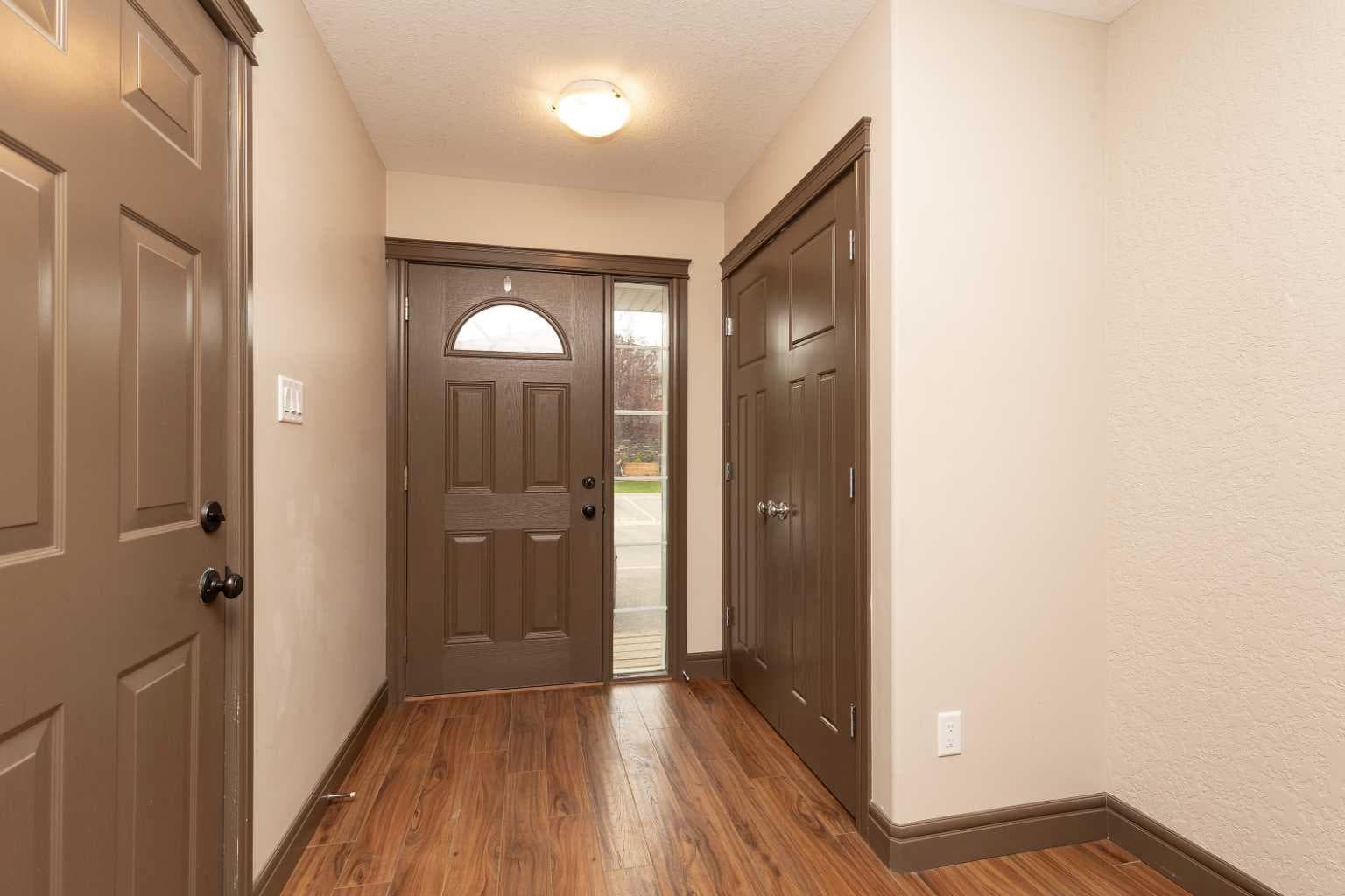 873 Mt Sundance Manor W — photo 2