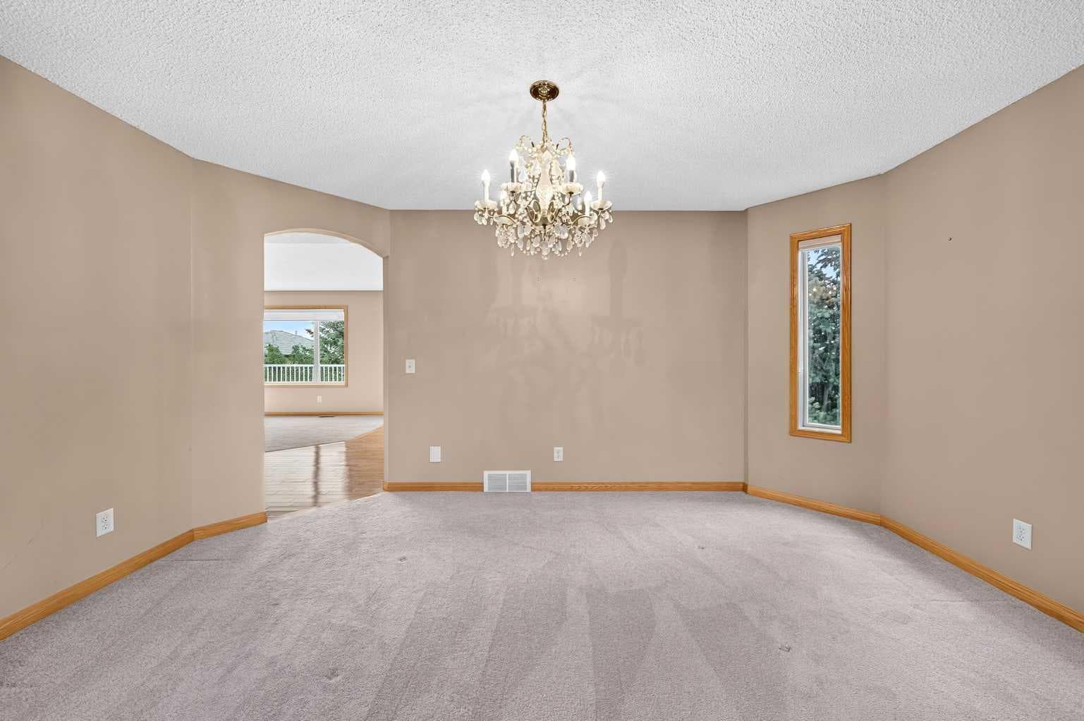 78 Hampstead View NW — photo 5