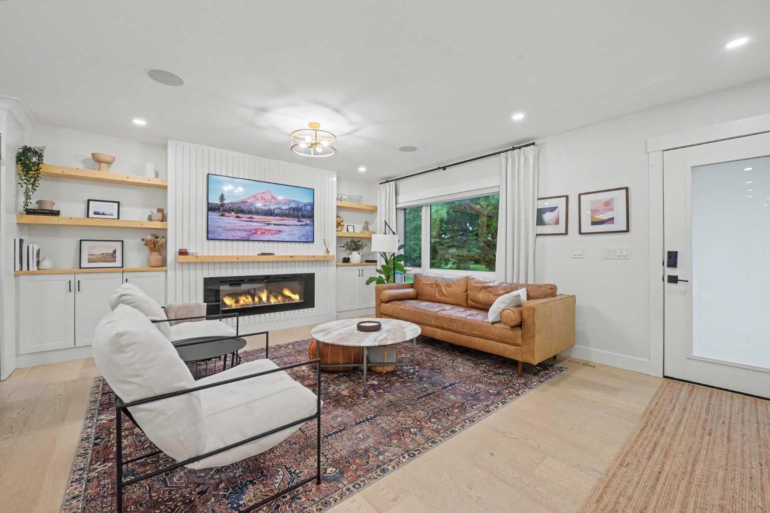 2615 Lougheed Drive SW — photo 4