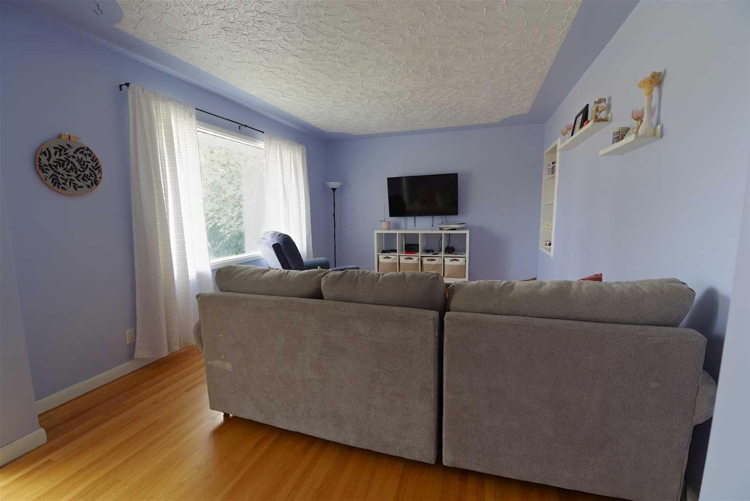 510 10 Street N — photo 3
