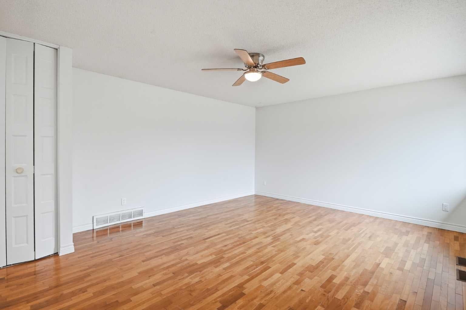 1211 Maitland Drive NE — photo 4