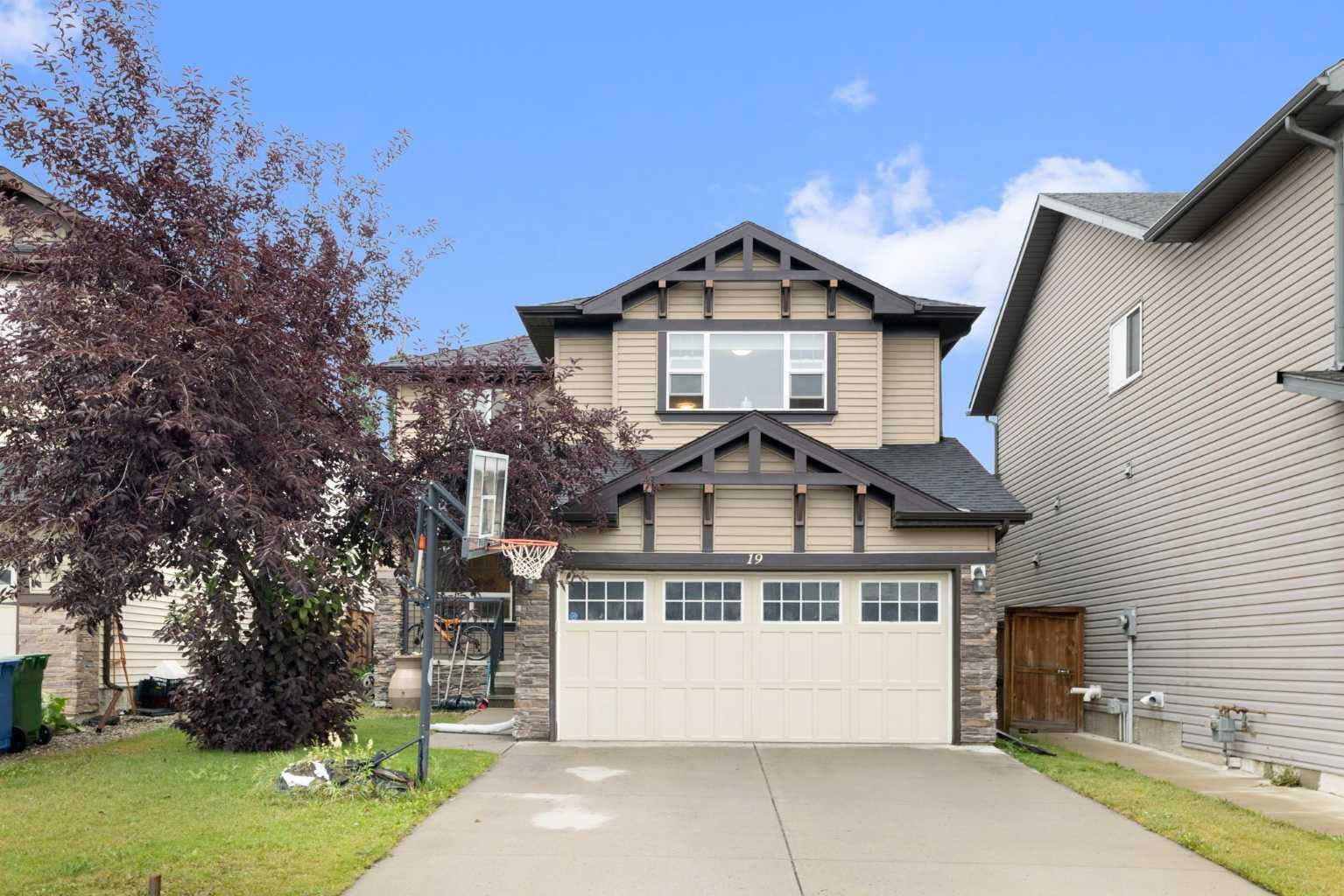 19 Silverado Skies Bay SW — photo 2