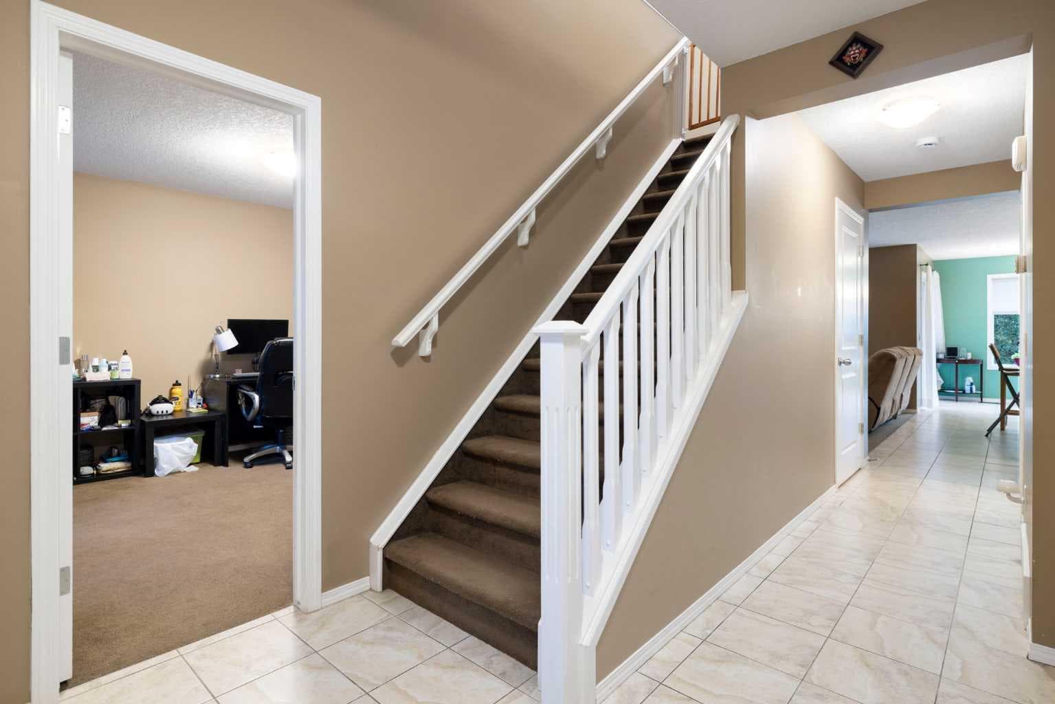 19 Silverado Skies Bay SW — photo 5