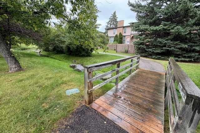 25, 1011 Canterbury Drive SW — photo 2