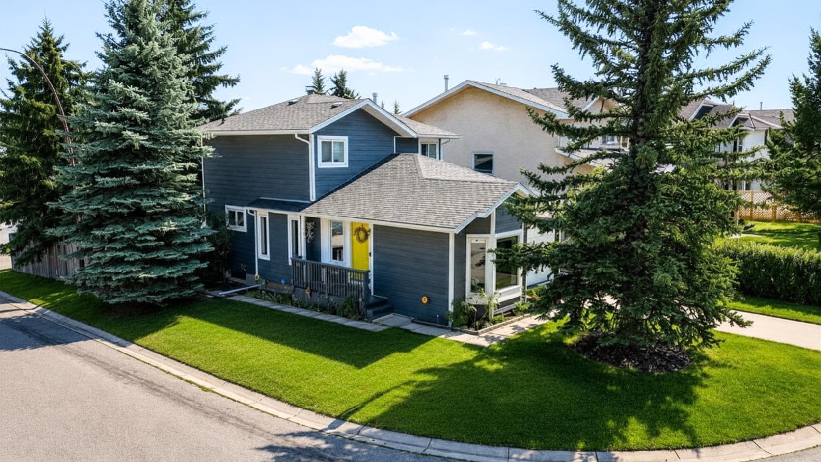 83 Millrise Crescent SW — photo 1