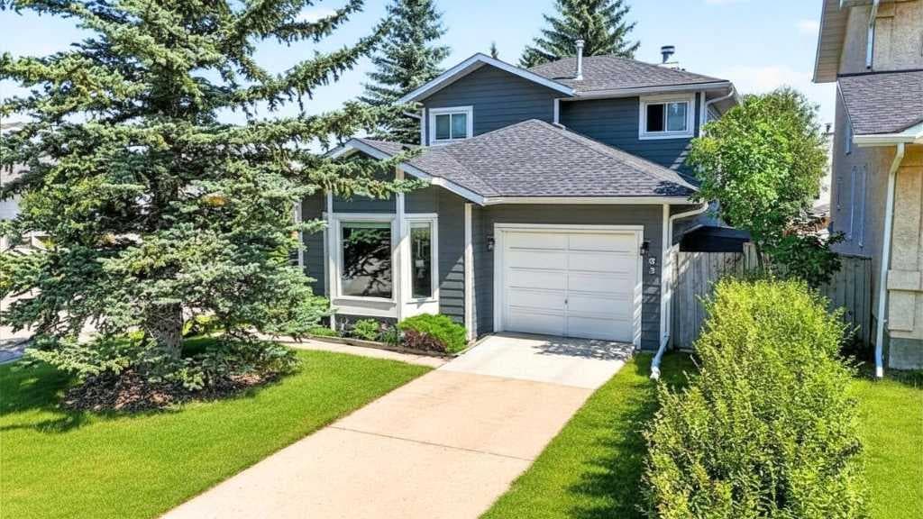 83 Millrise Crescent SW — photo 3
