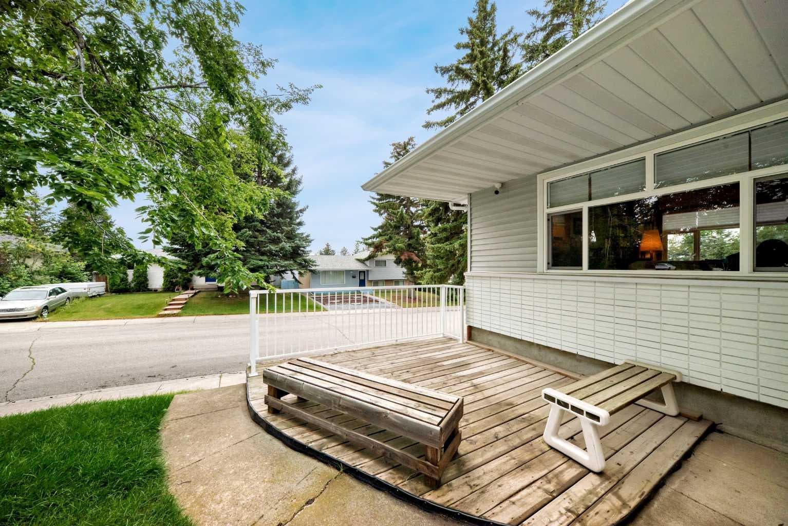 6203 Dalmarnock Green NW — photo 5