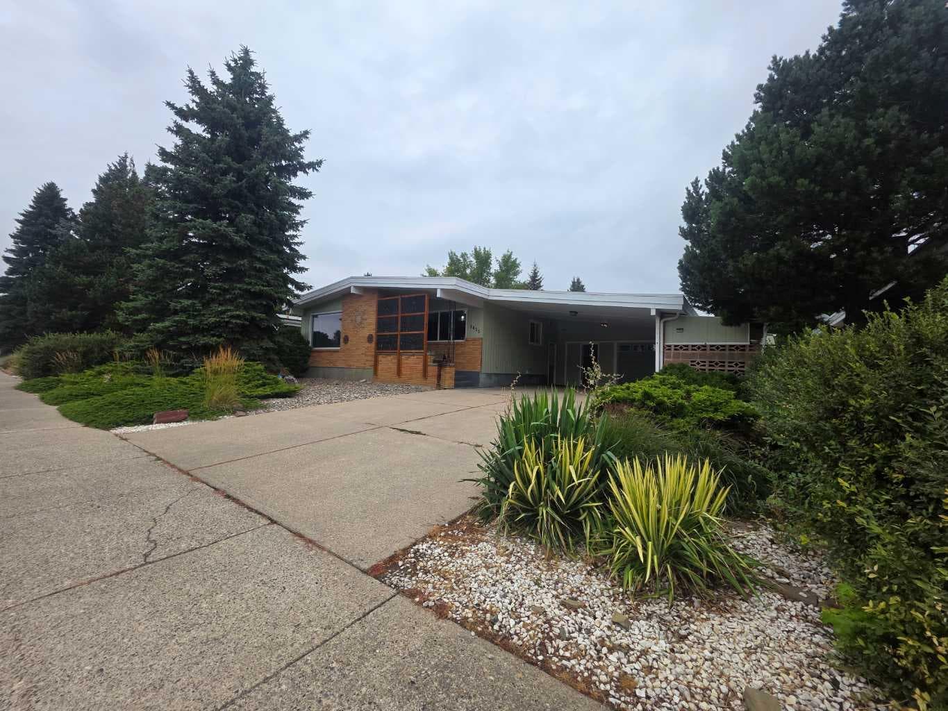 1425 Scenic Drive S — photo 3