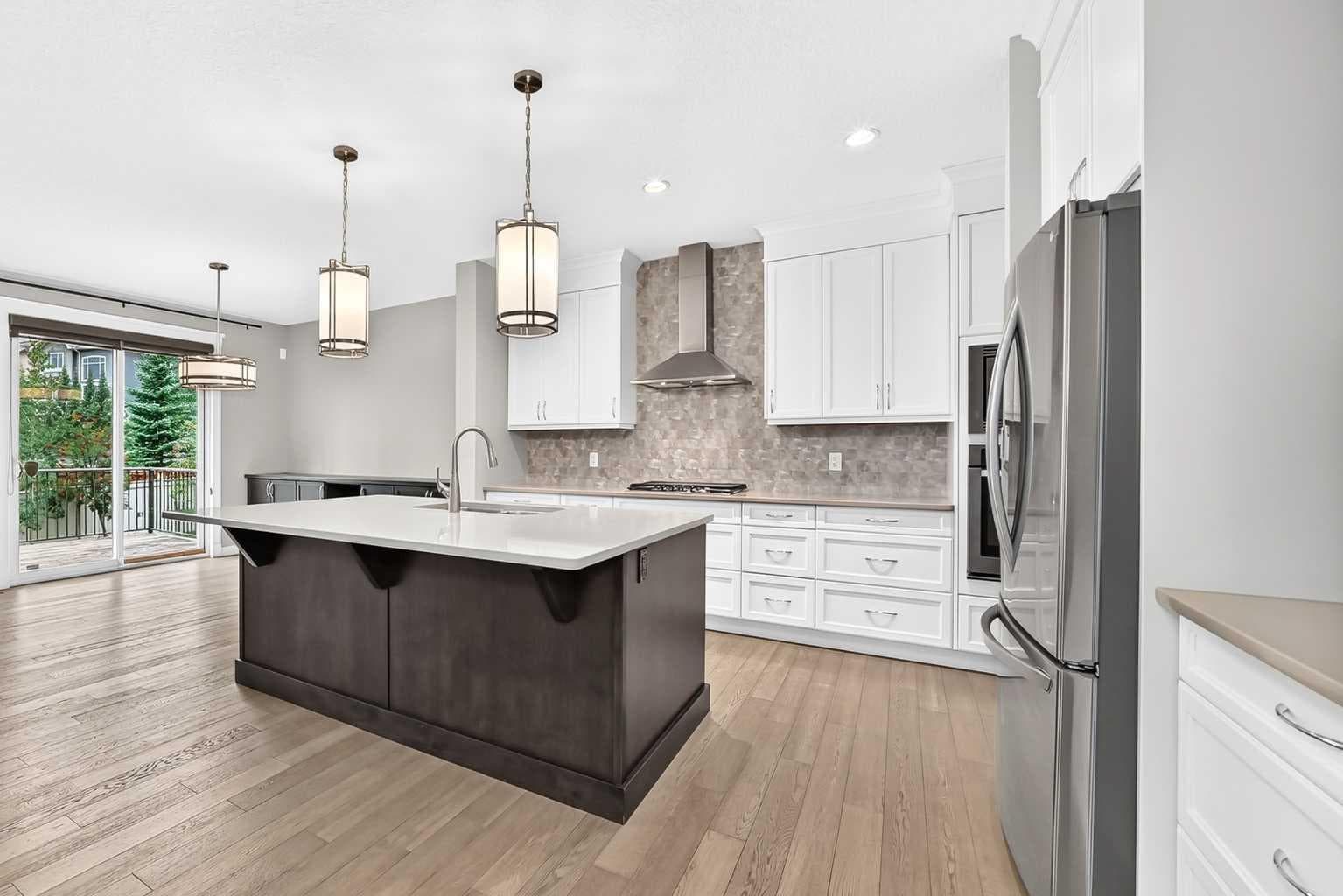 143 Stonemere Green — photo 2