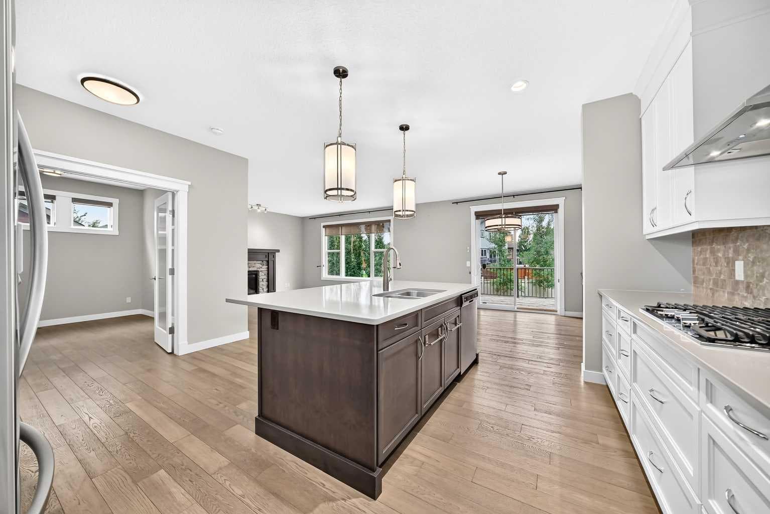 143 Stonemere Green — photo 3