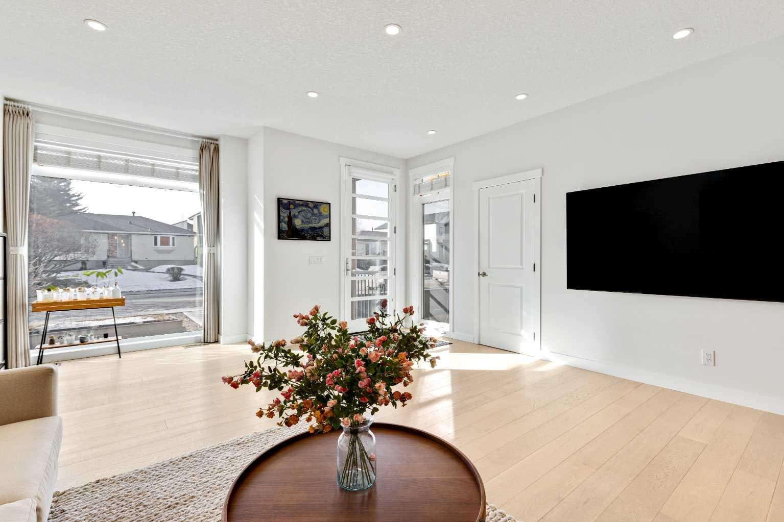 2728 Cochrane Road NW — photo 5