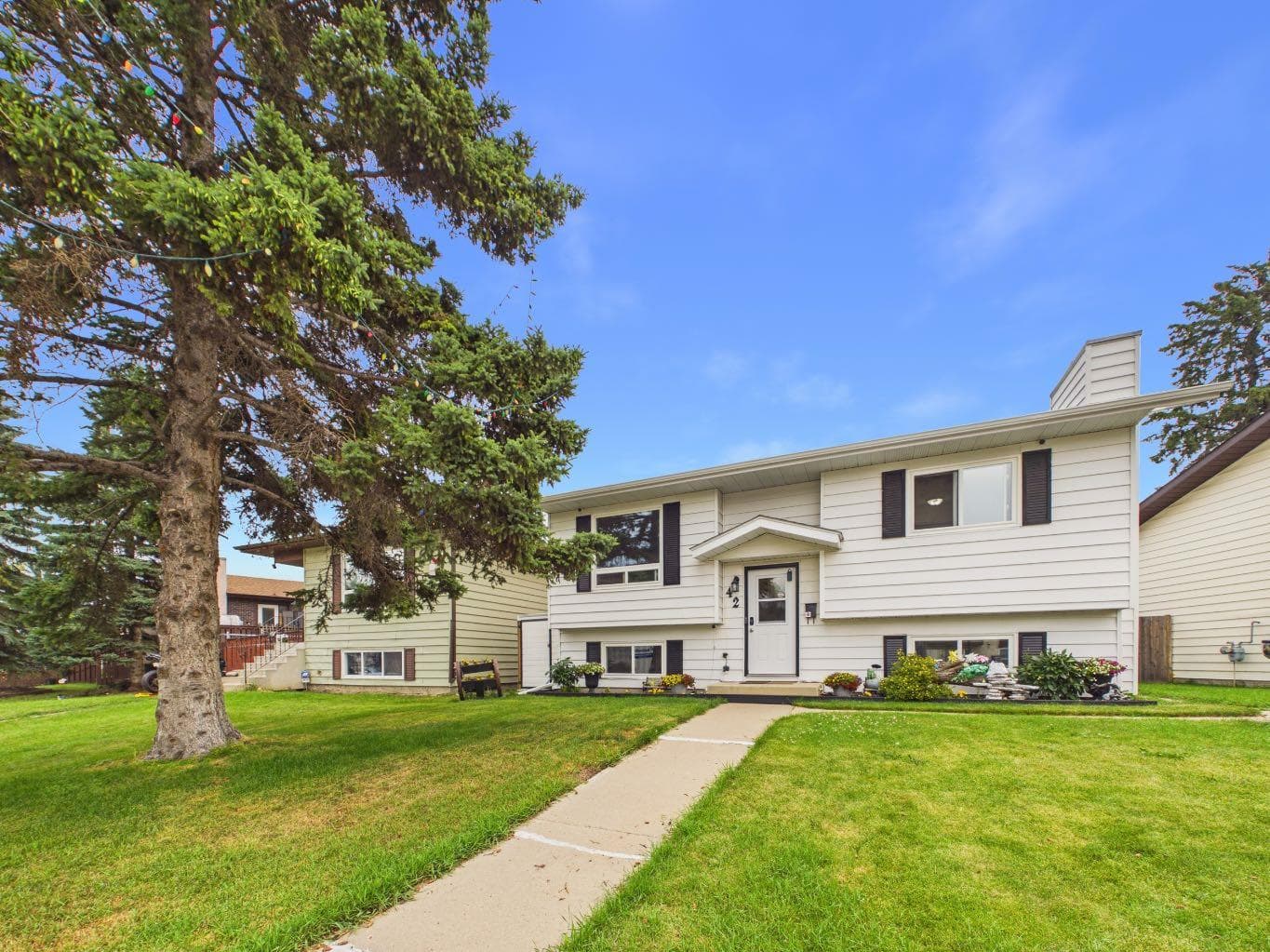42 Greenham Drive — photo 2