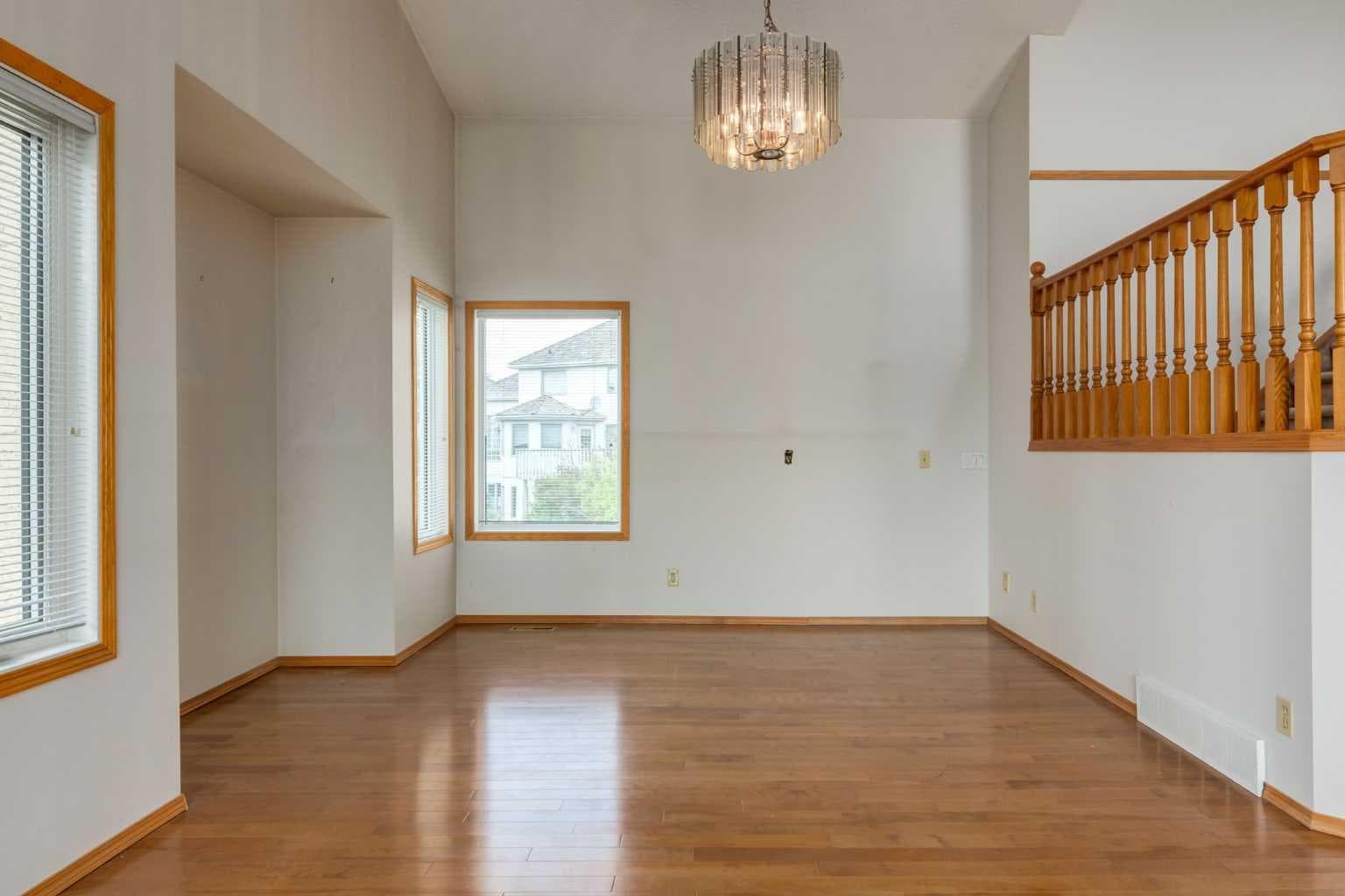 183 Edgevalley Circle NW — photo 5