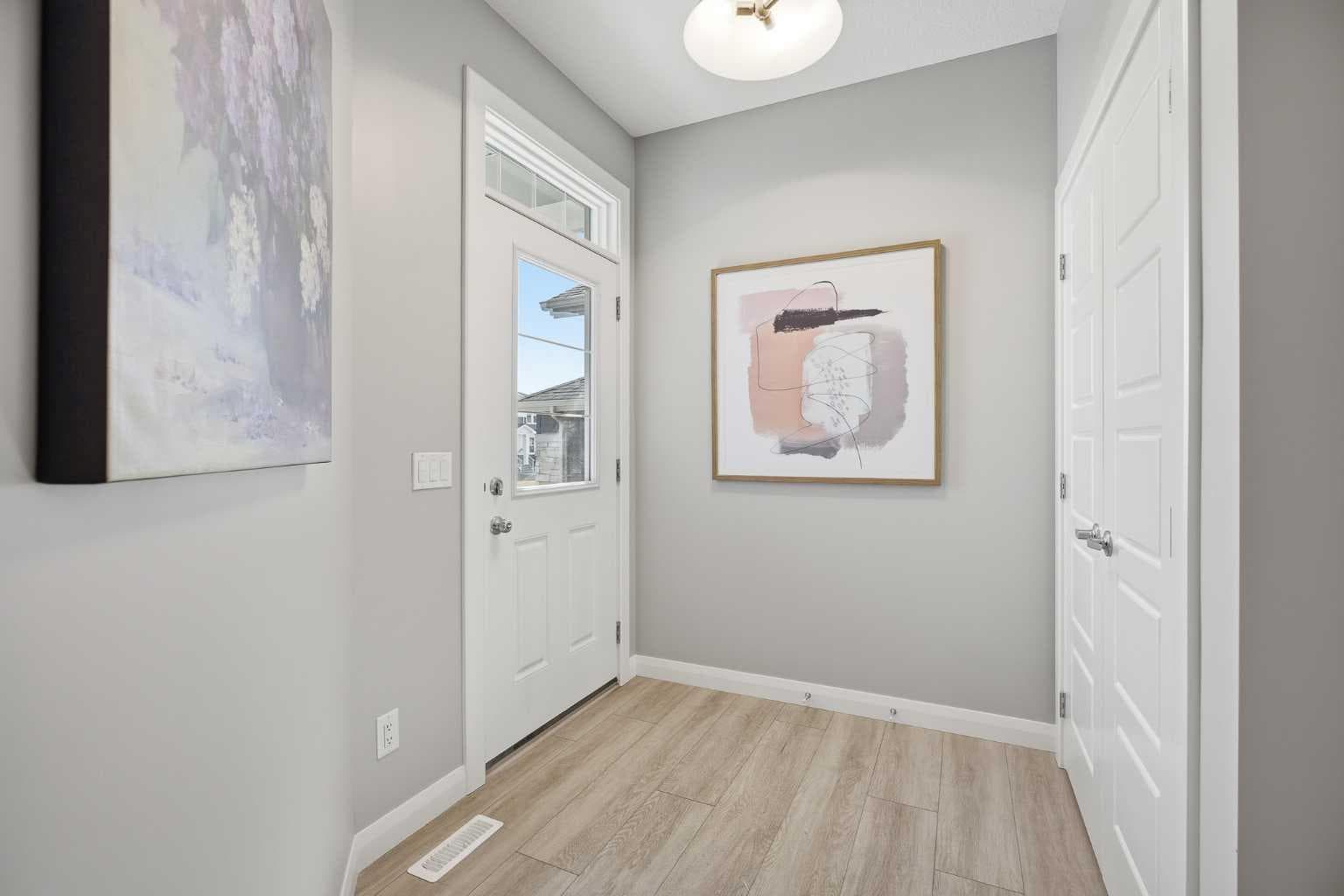468 Dawson Circle — photo 2