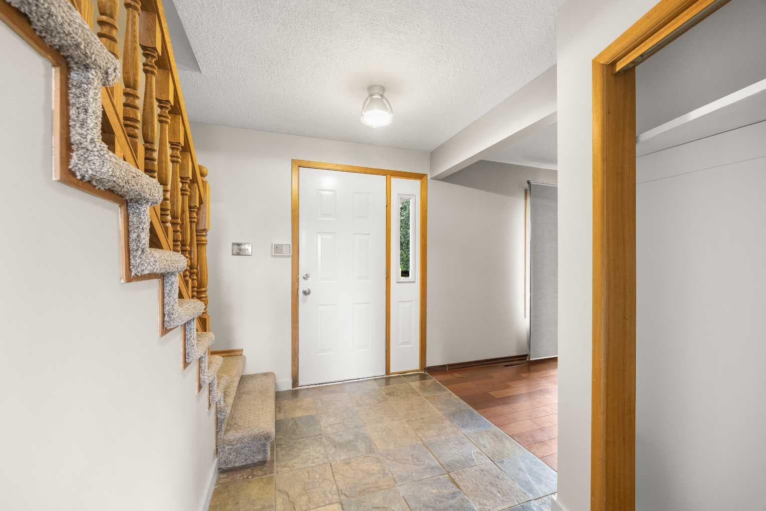 4804 Nordegg Crescent NW — photo 2