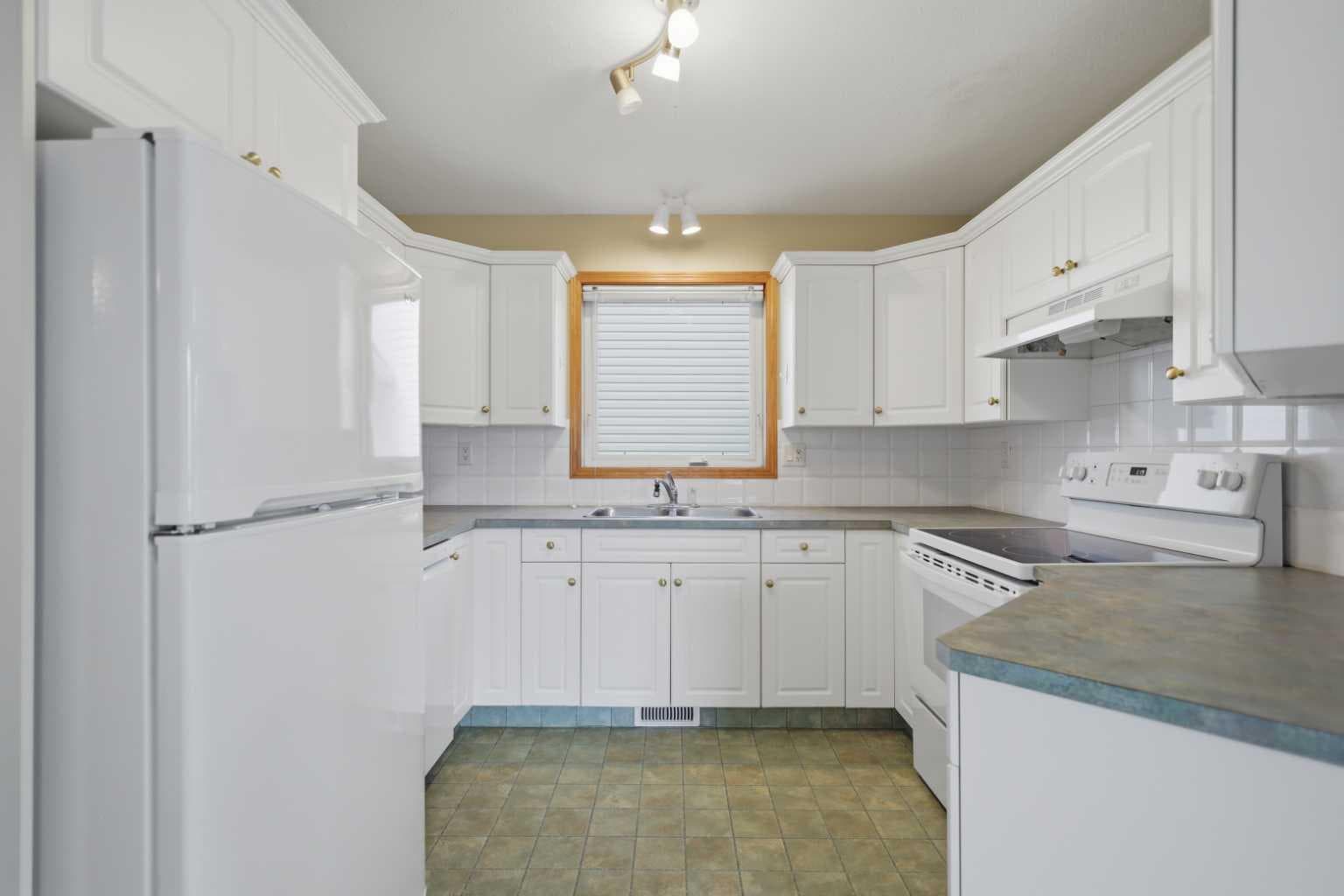 69 Durand Crescent — photo 4
