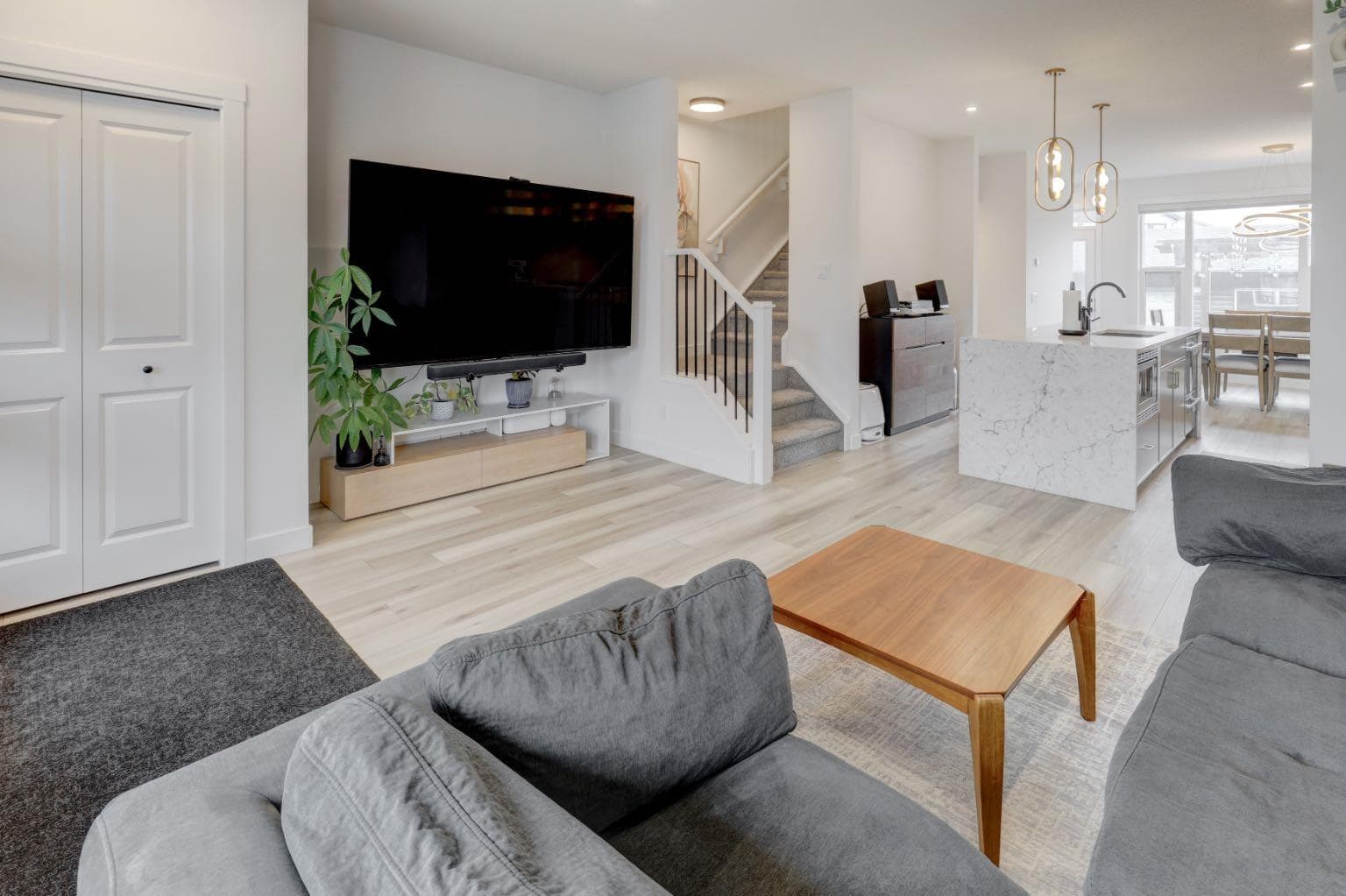 174 Rowley Gate NW — photo 4