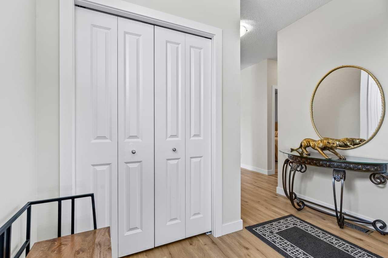 119 Walgrove Green SE — photo 3