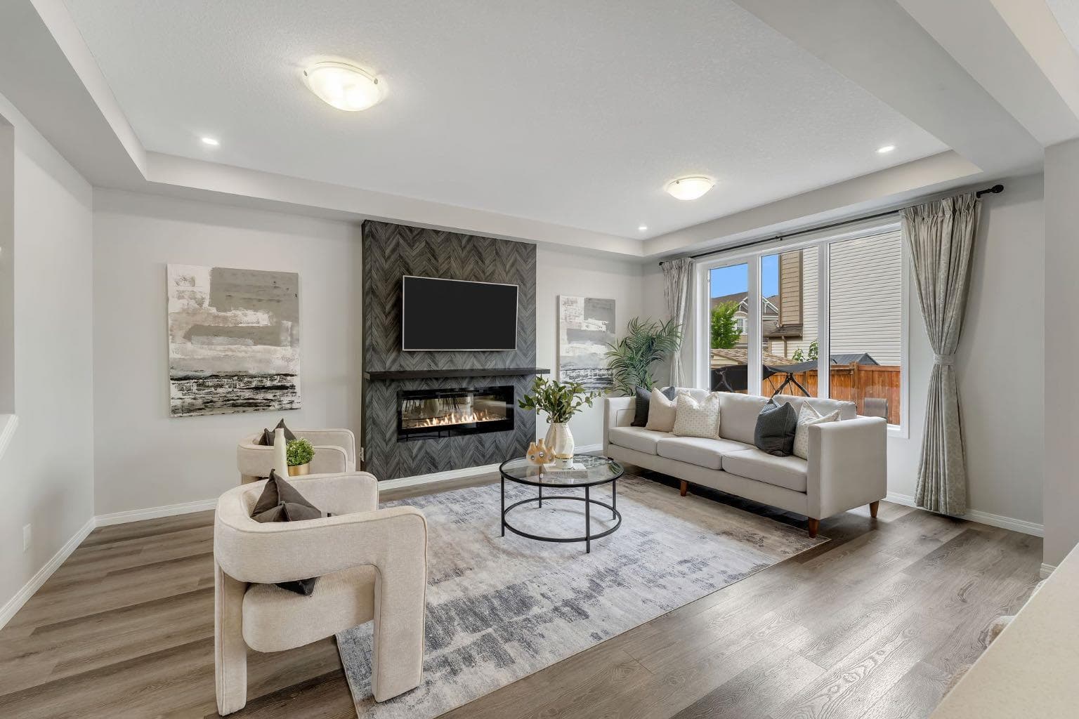 121 Osborne Common SW — photo 4