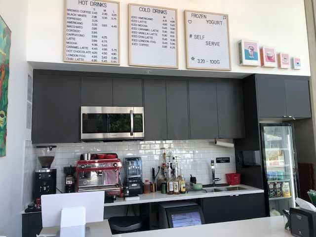 1866 45 Street NW — photo 4