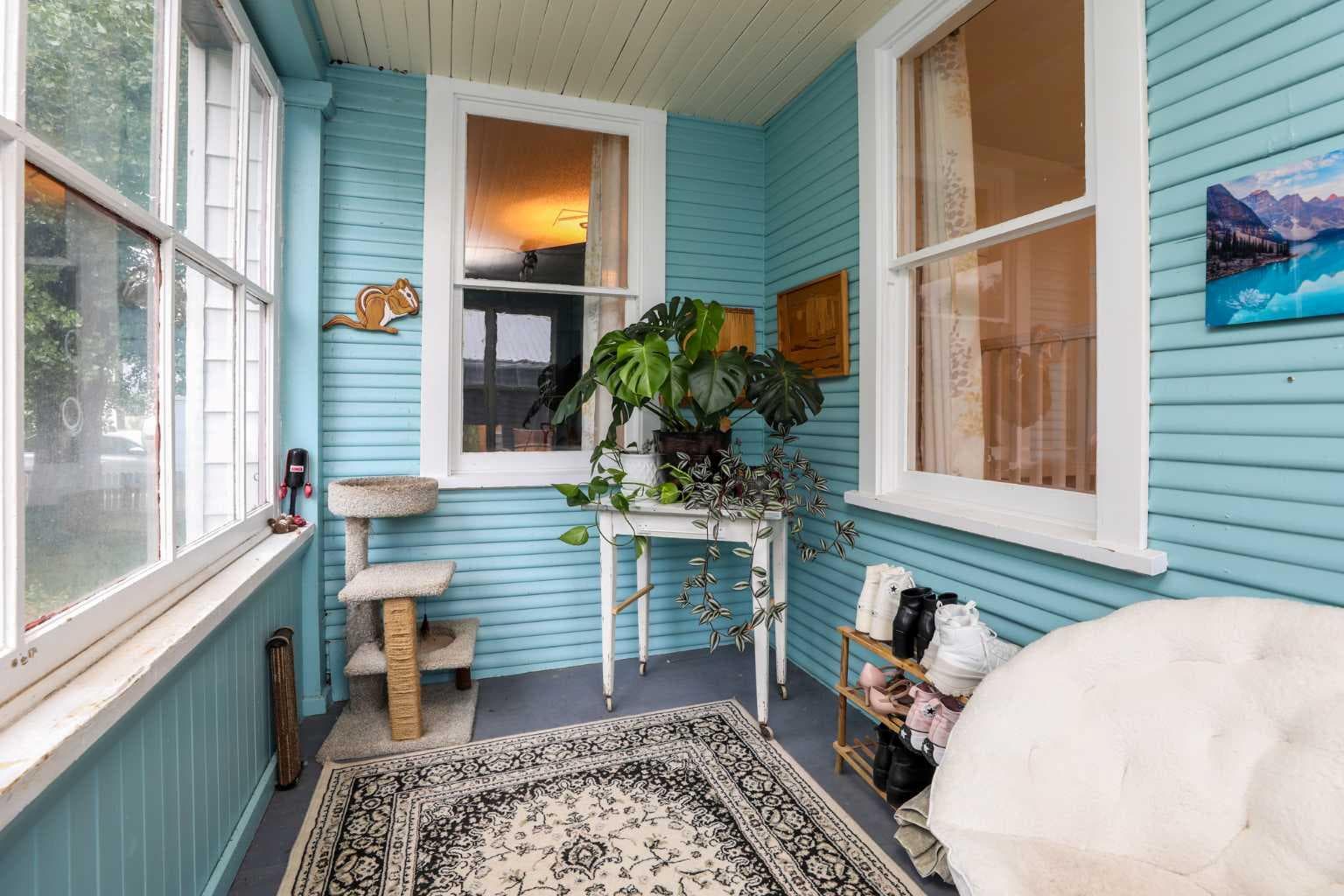 677 Frederick Street — photo 2