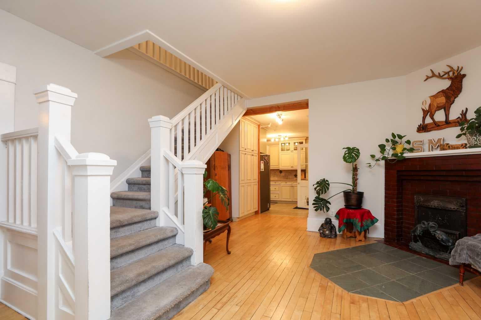 677 Frederick Street — photo 3
