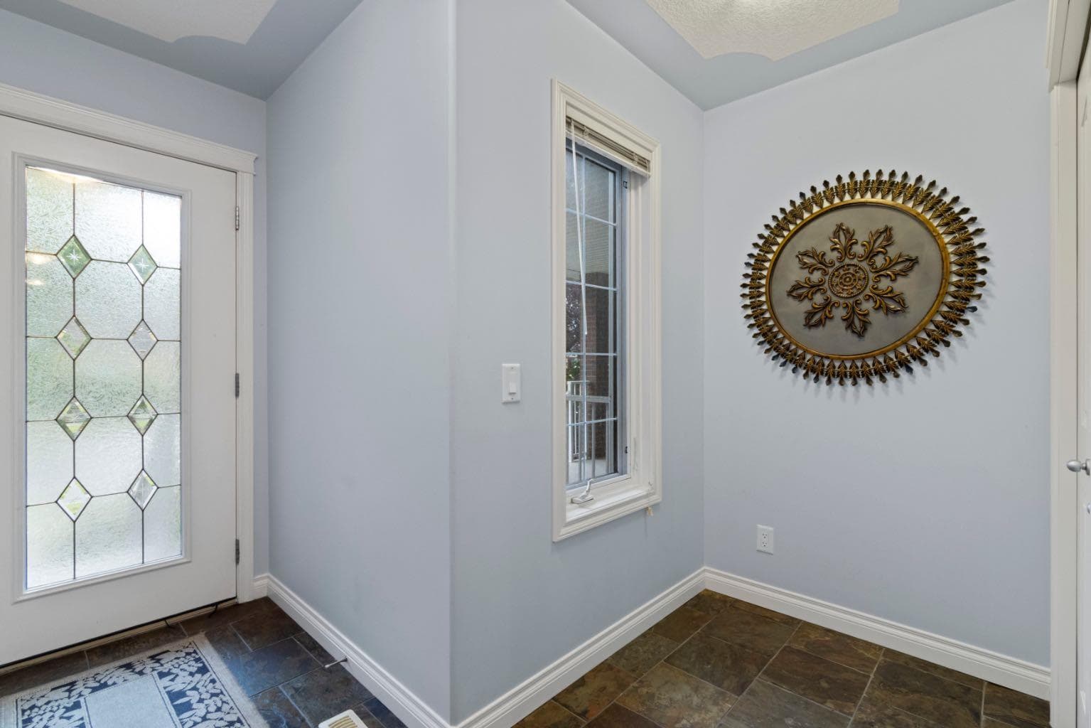 2323 5 Avenue NW — photo 5