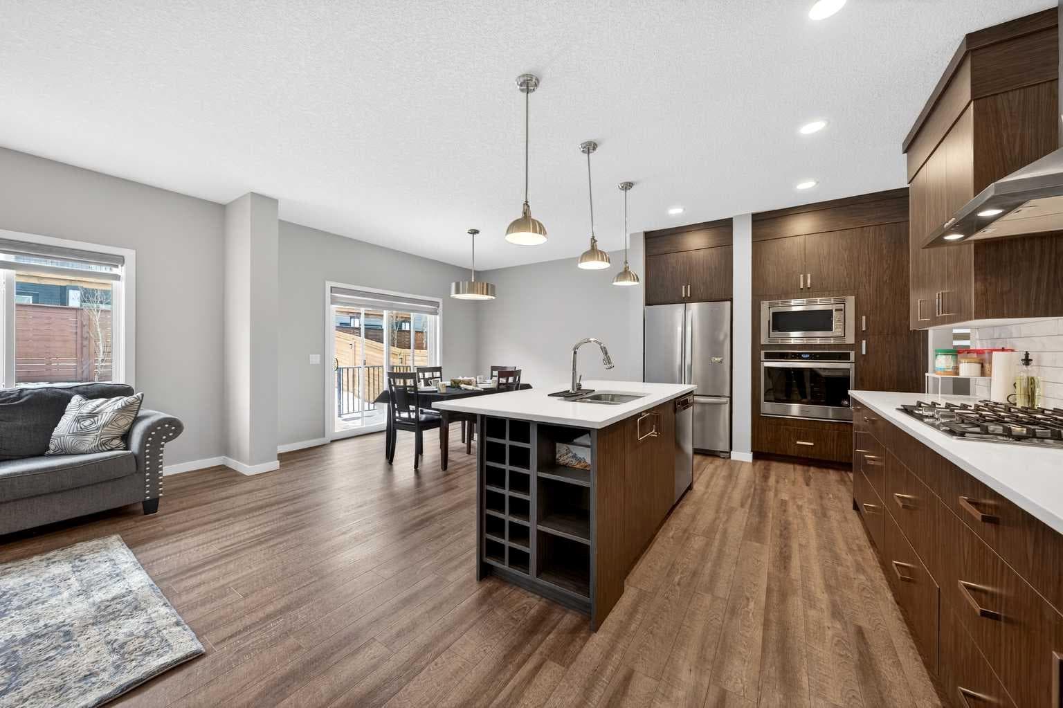48 Carringvue Street NW — photo 2