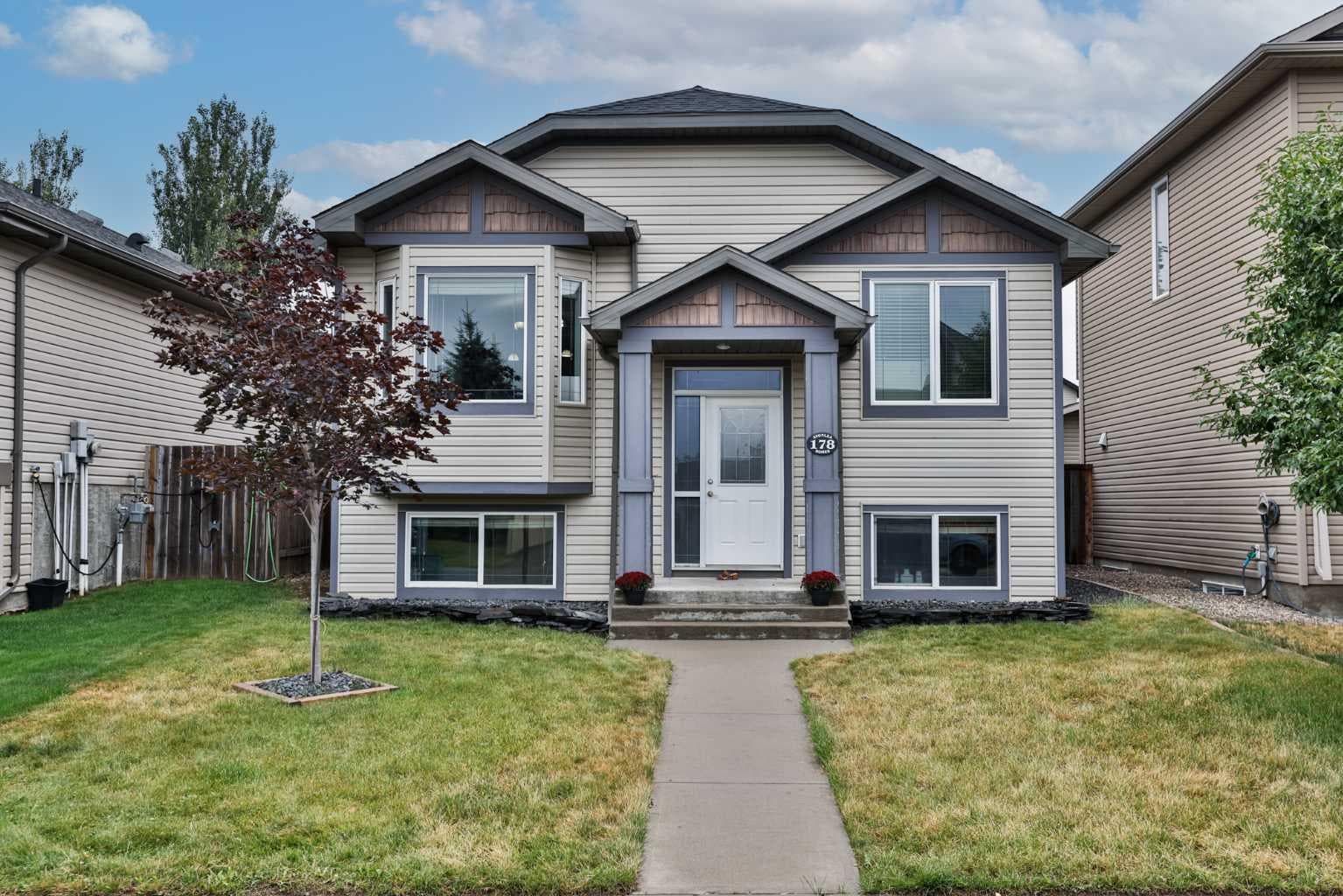 178 Silkstone Road W — photo 1