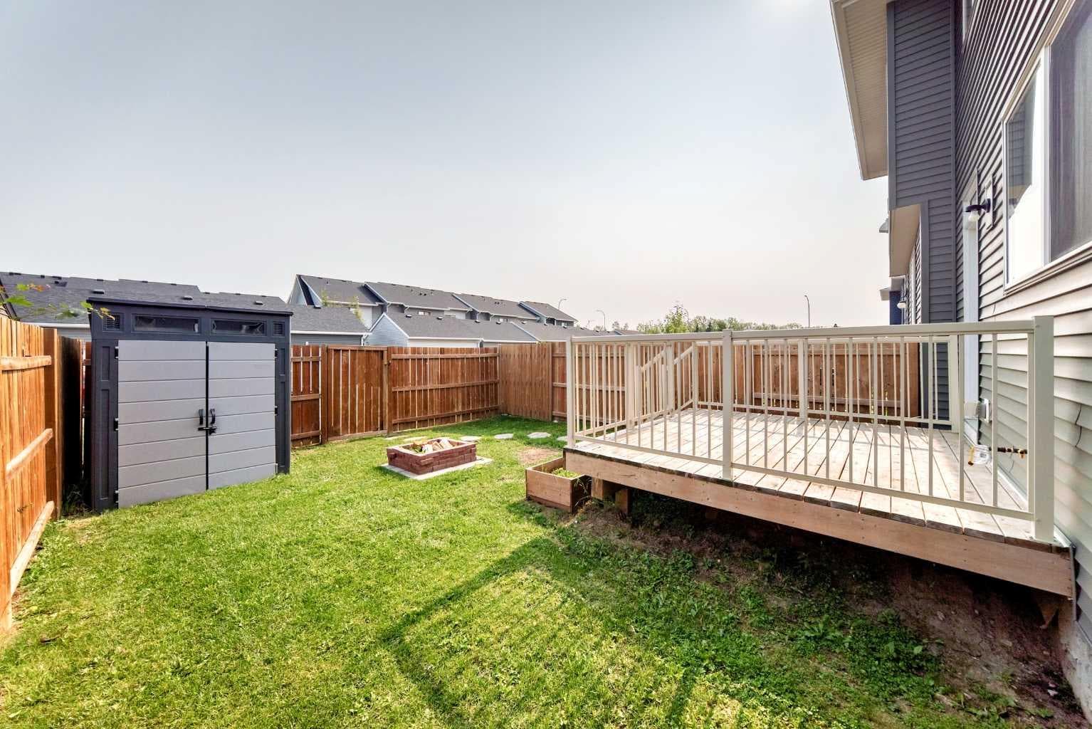 18 Willow Crescent — photo 4
